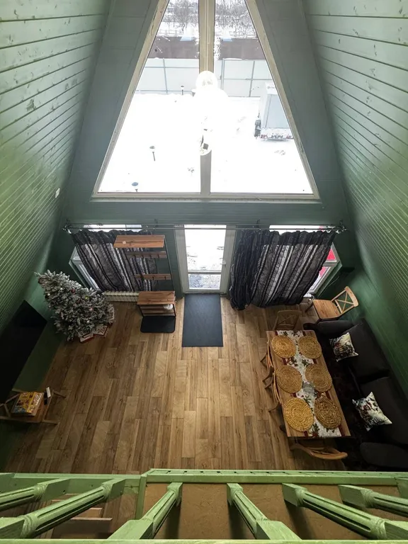 Коттедж А-Фрейм за городом для семейного отдыха