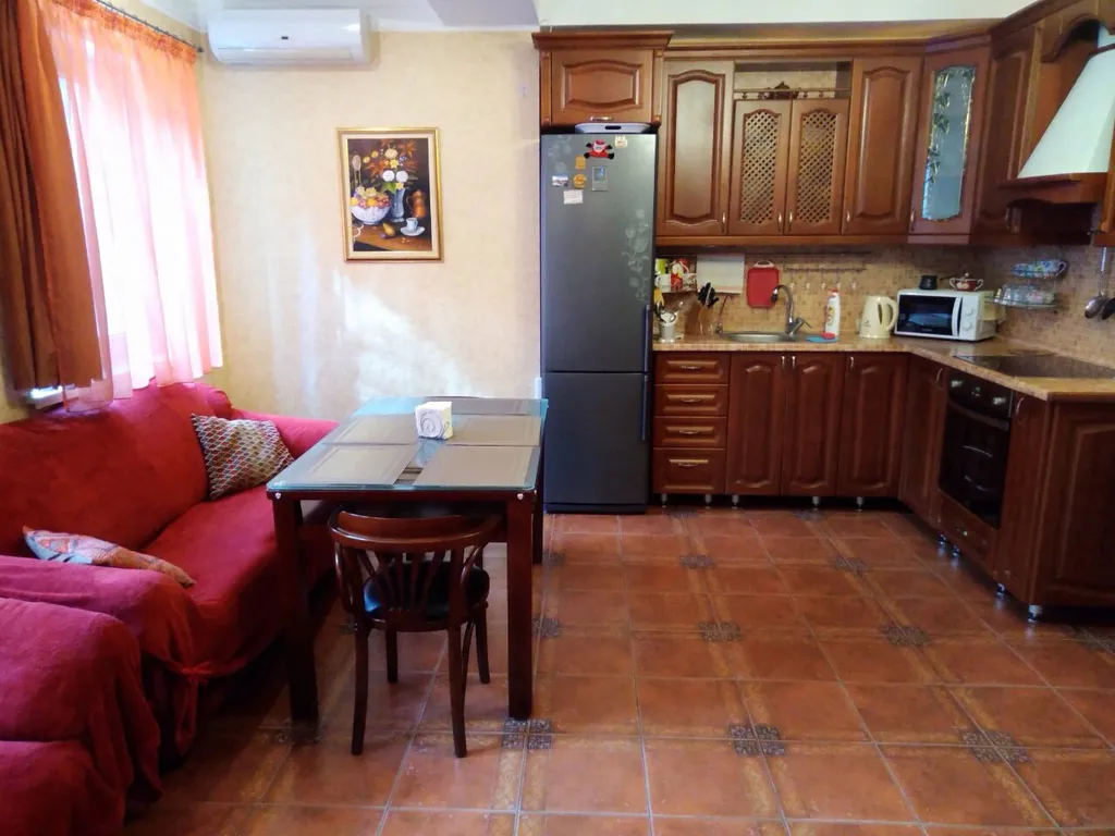 Апартамент с уютным двориком в Мисхоре, в частном доме