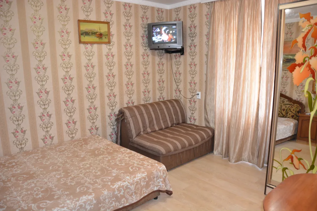 Квартира в центре города, возле набережной — аренда посуточно в Ялта