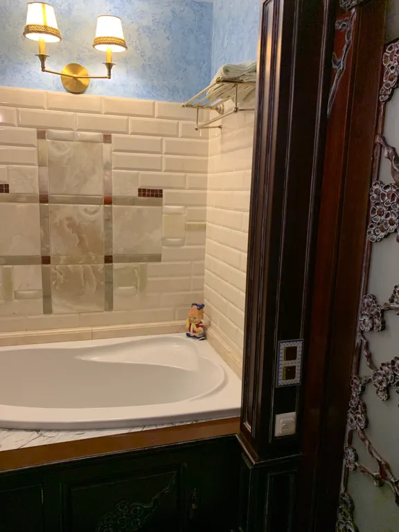 Уютная классика на картинной галерее