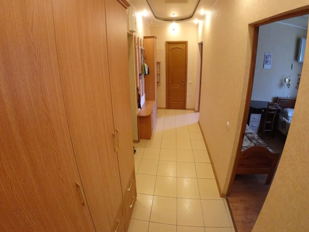 Просторная квартира рядом с парком Фрунзе