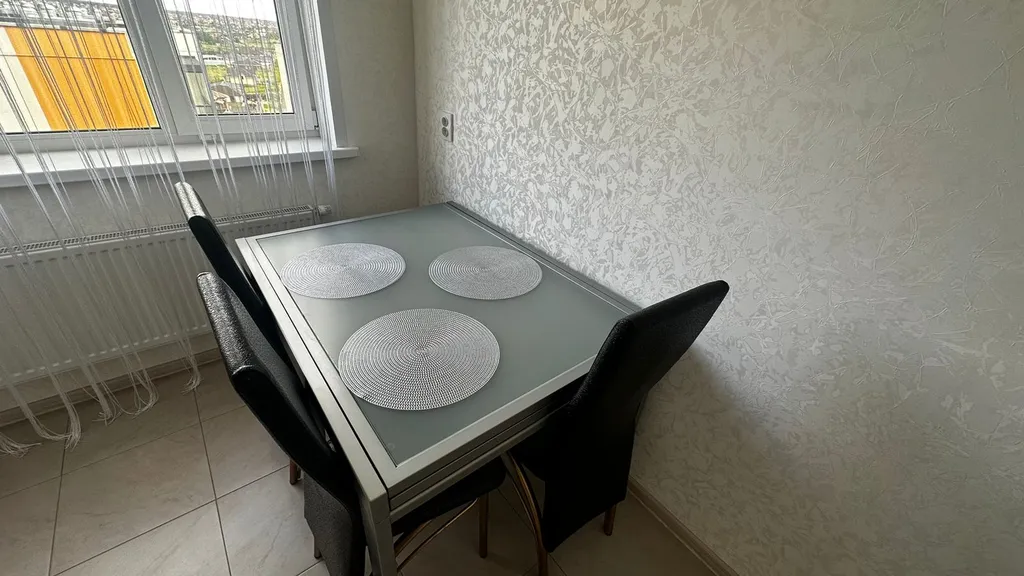 1 комнатная квартира в уютном районе города, новый дом.