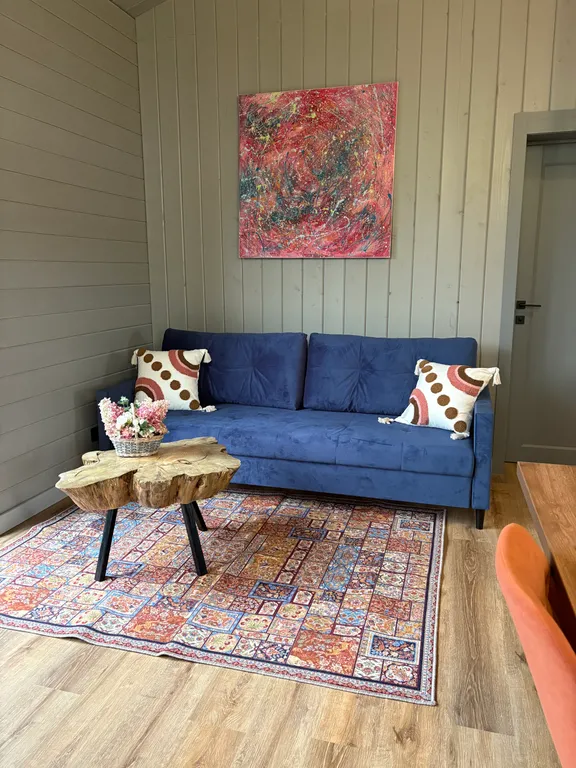 Коттедж Комфортный коттедж с сауной и купелью — Бугры