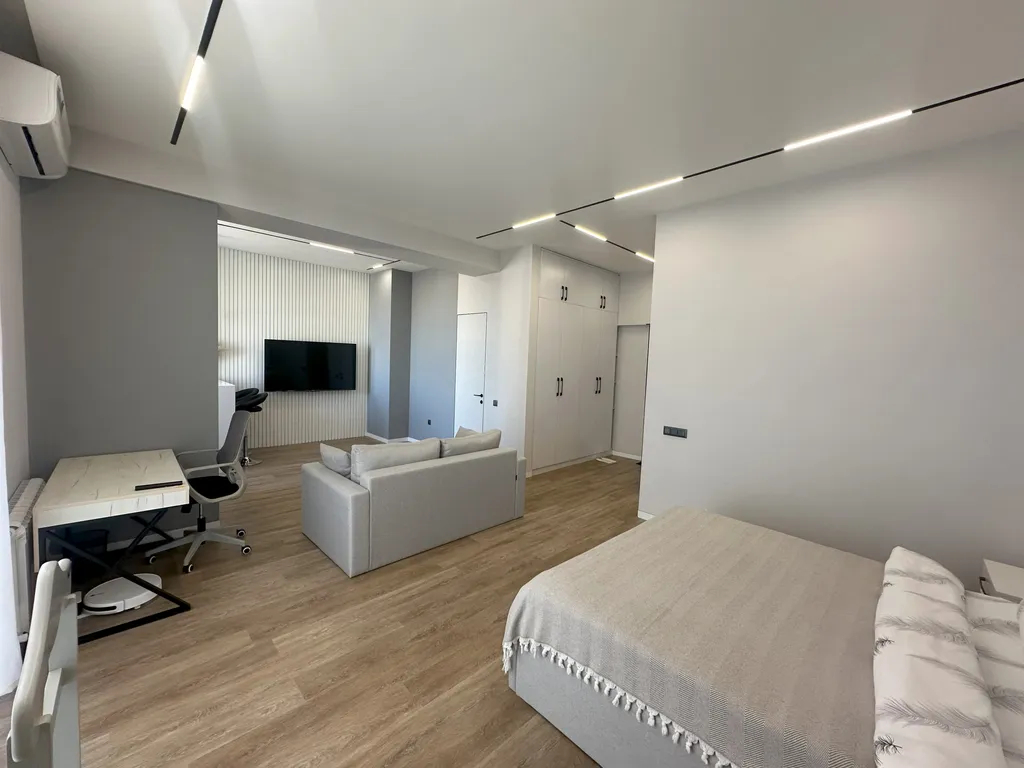 Minor-River apartment