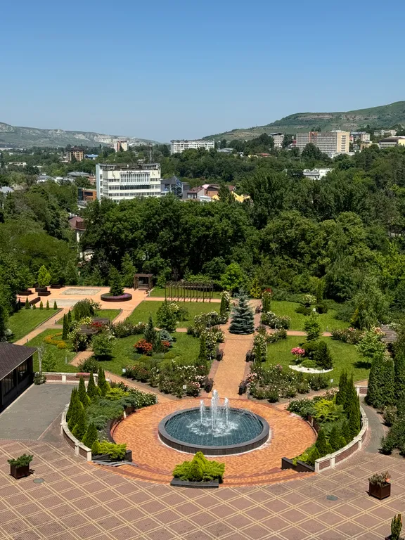 Апартамент с видом на горы 145