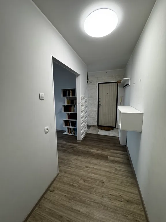 Стильная двушка в сердце города! Рядом набережная и Броско Молл