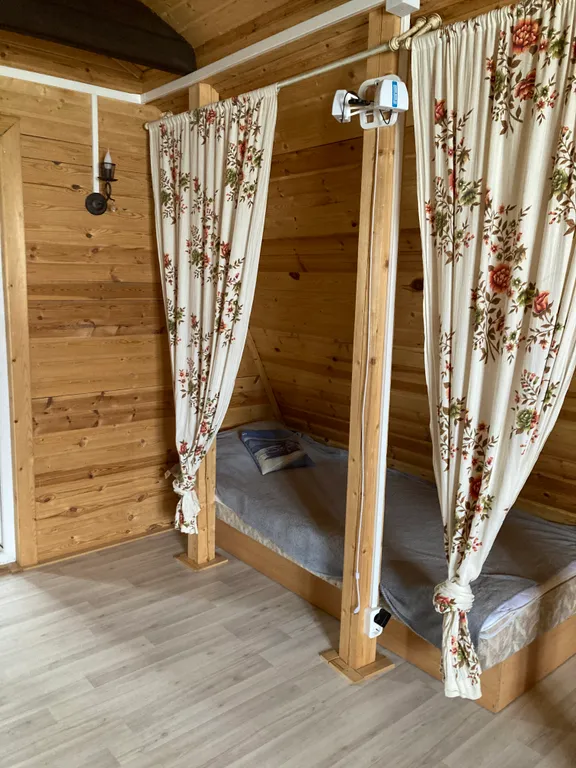 Дом у реки с баней