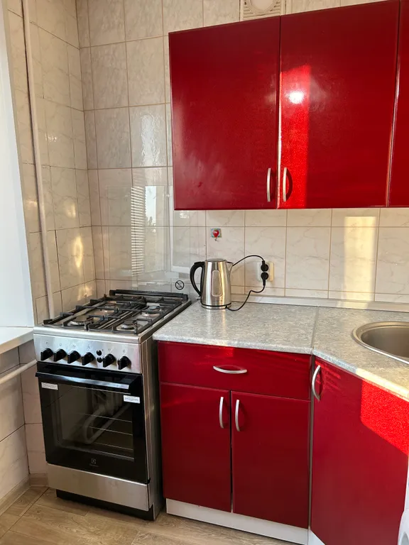 Трёхкомнатная квартира возле парка им. Поддубного