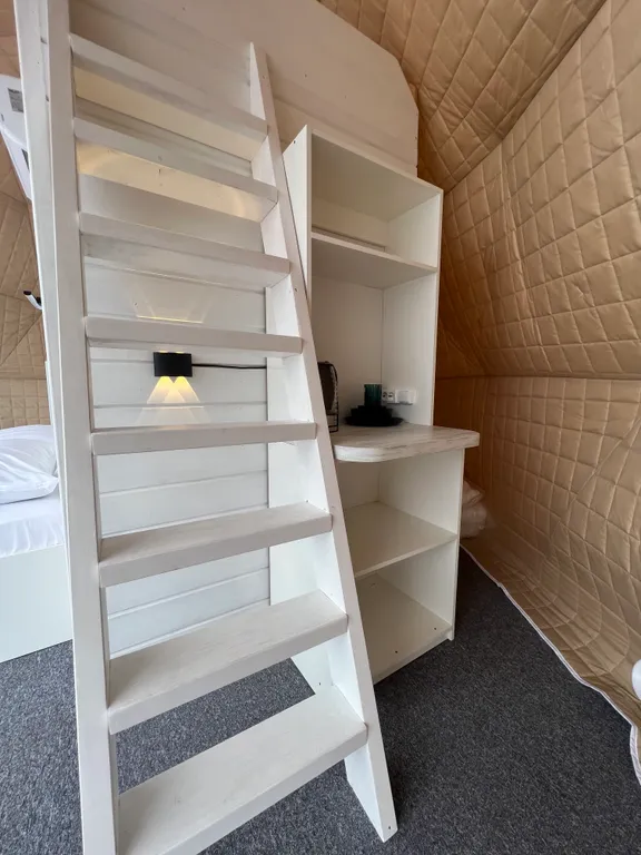 Новый глемп отель с видом на море теплый бассейн