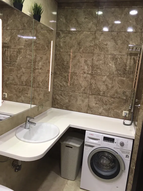 Современная квартира по улице недалеко от вокзала