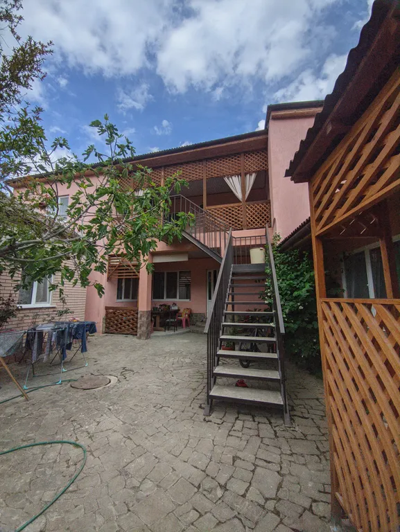 Коттедж Таунхаус двухкомнатный — аренда посуточно в Судак