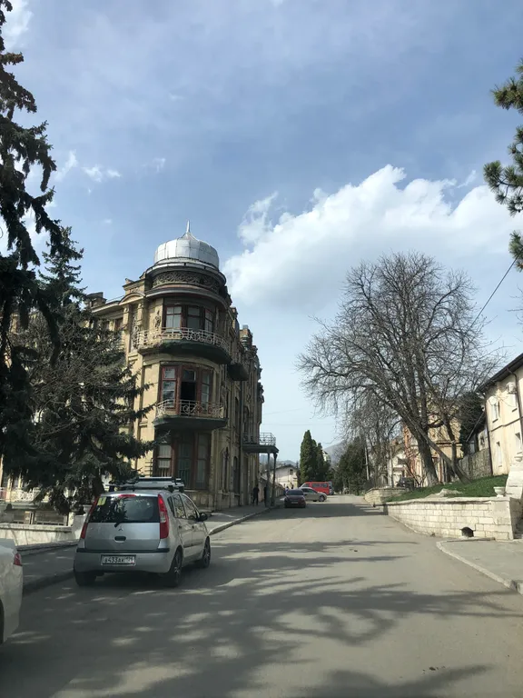 Уютная квартира у цветника