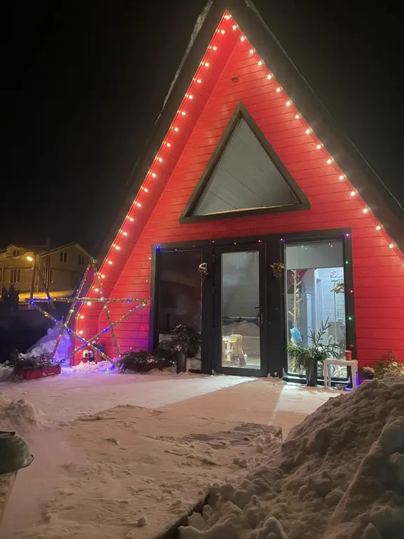 Коттедж Просторный и уютный А-фрейм Scarlet House — аренда посуточно в Домодедово