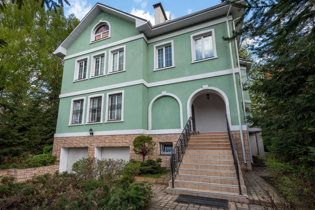 Коттедж Дом на севере Москвы бассейн и сауна — аренда посуточно в Москва