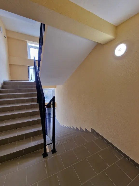 Квартира с ремонтом и видом на озеро Мойнаки