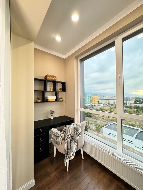 Евродвушка в ЖК Комфорт Сити с видом на горы, рядом с ТЦ MEGA