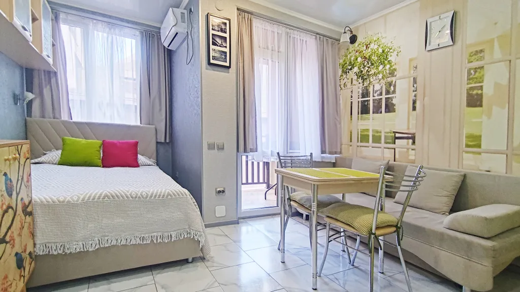 Апартамент с балконом напротив Казино