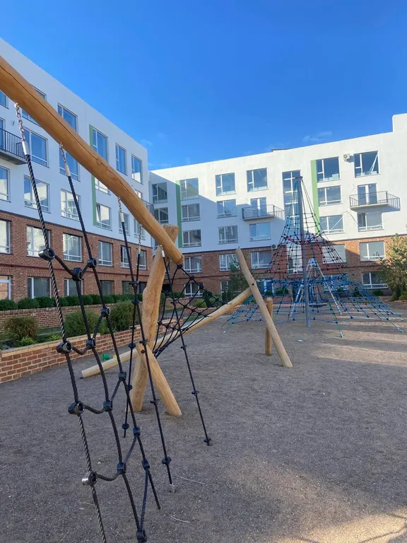 Апартамент в новом районе города с комплиментом от компании v-gosti