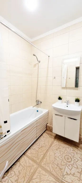 Отдельная большая двухкомнатная квартира в коттедже