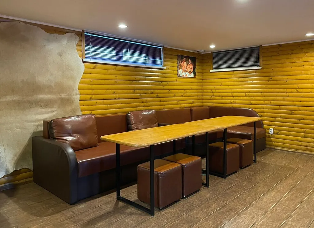 Коттедж с баней и бассейном