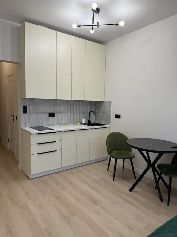 Квартира Квартира Стильная студия в современном ж/к "Метрополис" — Красноярск