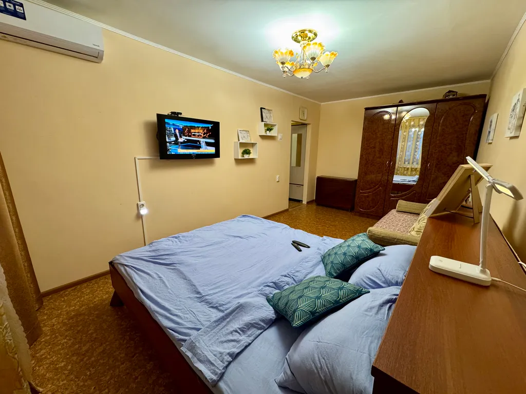 Уютная 1 км. квартира с балконом — аренда посуточно в Самара