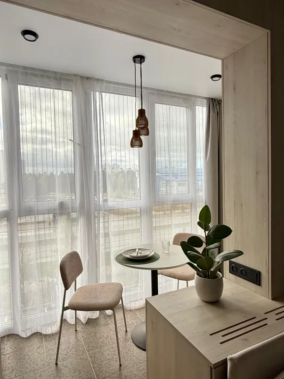 Квартира Солнечная студия для двоих рядом с парком — аренда посуточно в Сургут