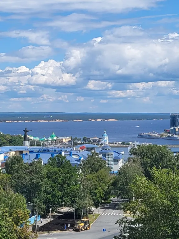 Уютная квартира в центре города с видом на Волгу