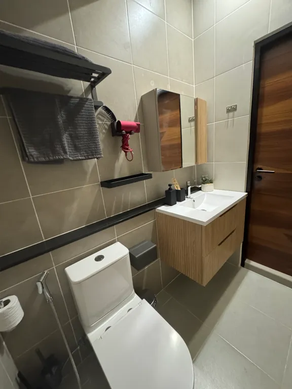 SvoyLux солнечный остров в океане