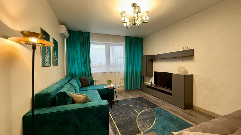 Просторная двушка у М-2