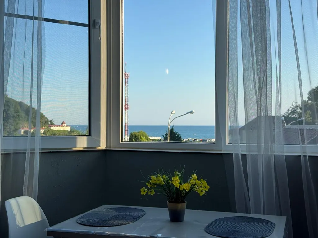 Студия с видом на море