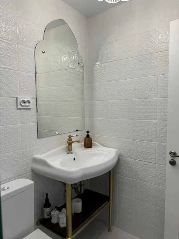 Апартаменты с видом на церковь Двенадцати апостолов