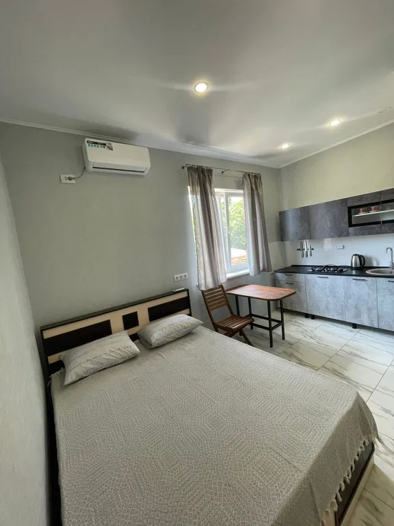 Квартира Студия у винодельни — аренда посуточно в Севастополь