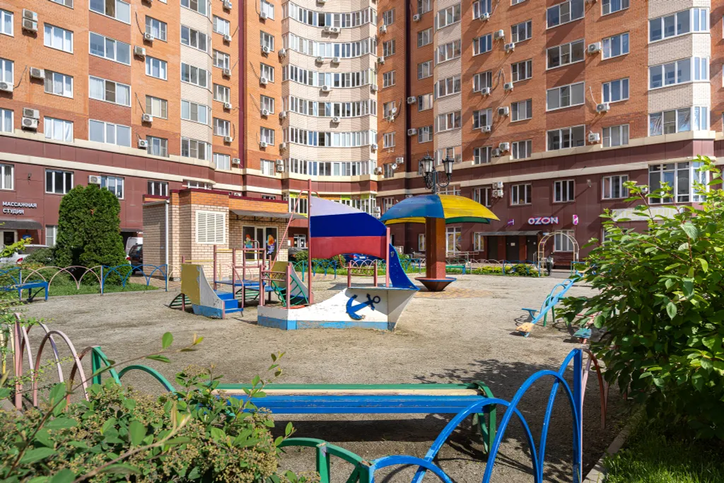 Квартира Квартира в 5 минутах ходьбы до красивейшего парка Краснодар — Краснодар