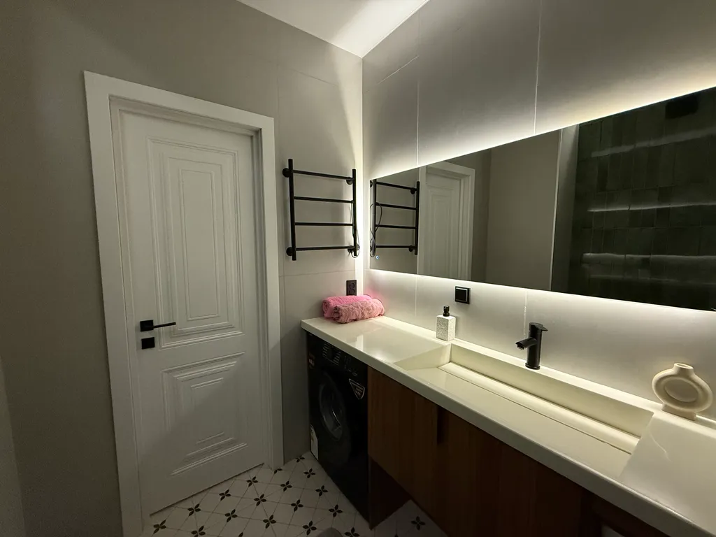 Апартаменты премиум класса в центре Алматы с дизайнерским ремонтом