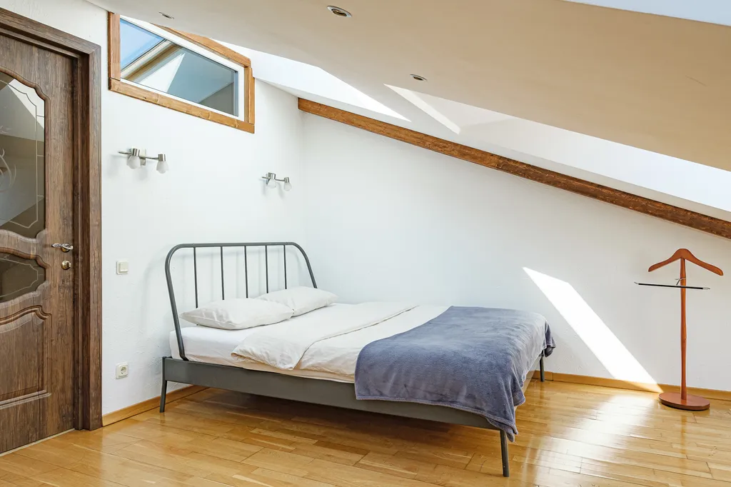 Мансарда у Эрмитажа с балконом