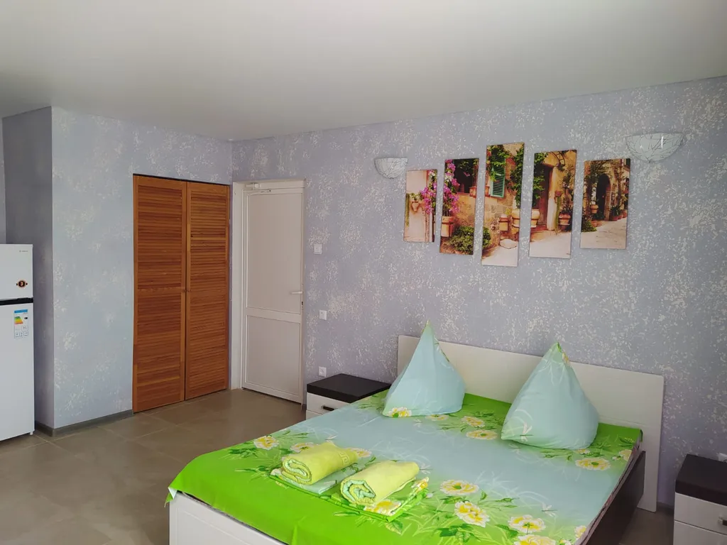 Коттедж Семейный домик — Должанская