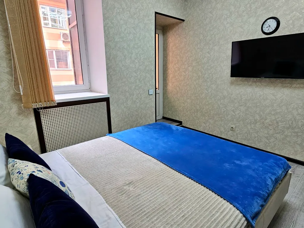 Двухкомнатная рядом с Театром кукол