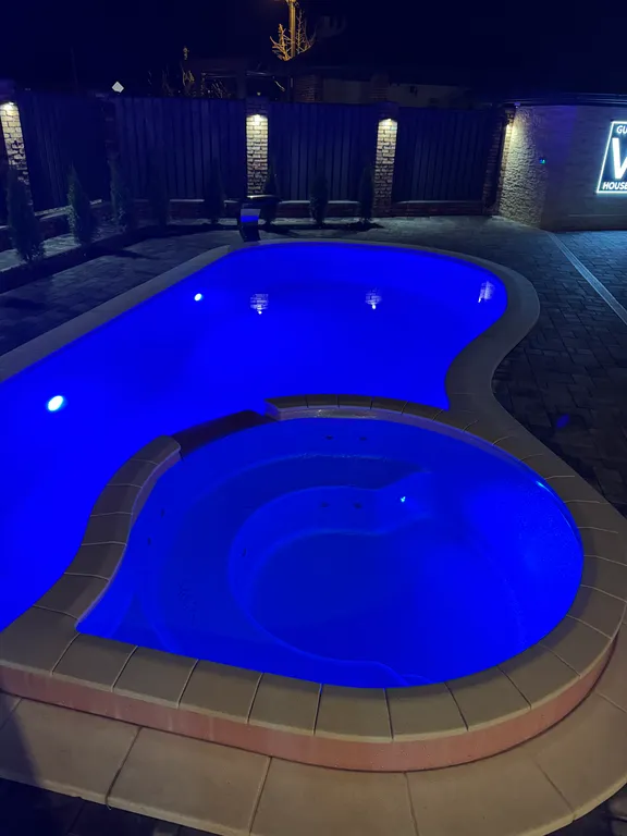 Апартаменты V с бассейном