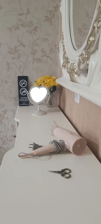 Двушечка у канатки и в старинном доме