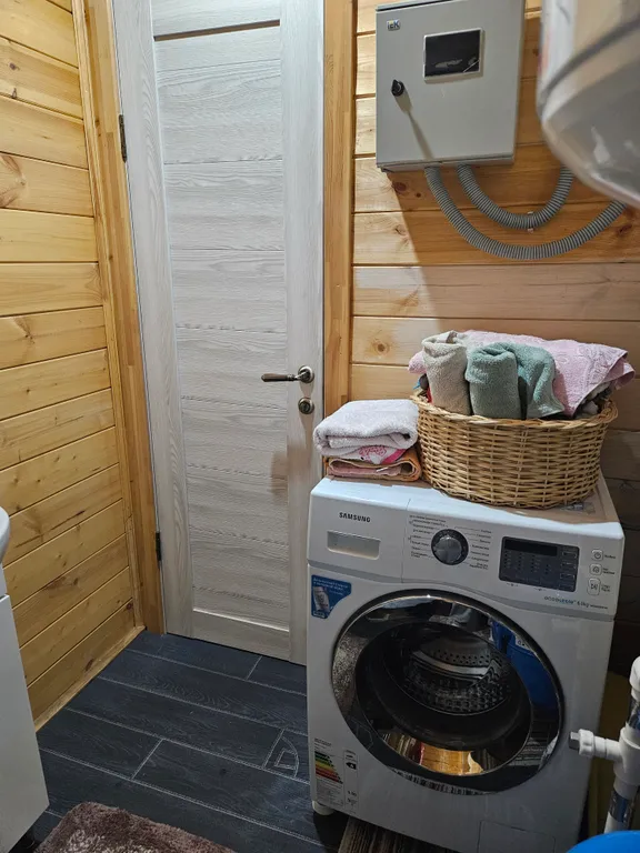 Дом на берегу озера