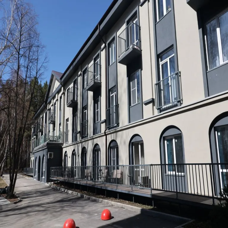 Апартаменты Tystnad (Тистнад) у озера Еловое