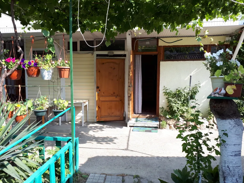 Коттедж Летний дом в 5 минутах от моря — Анапа