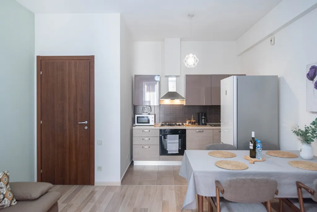 Квартира в семейном комплексе с детской площадкой во дворе