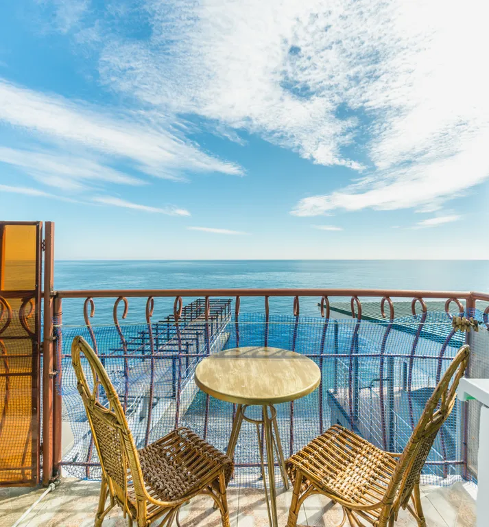 Апартаменты в 20 метрах от моря