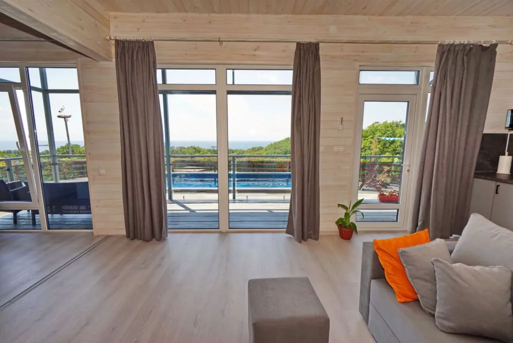 Дом - вилла с панорамным видом на море и горы