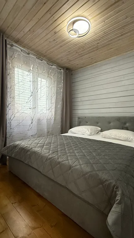 Двухэтажный коттедж на 8 спальных мест