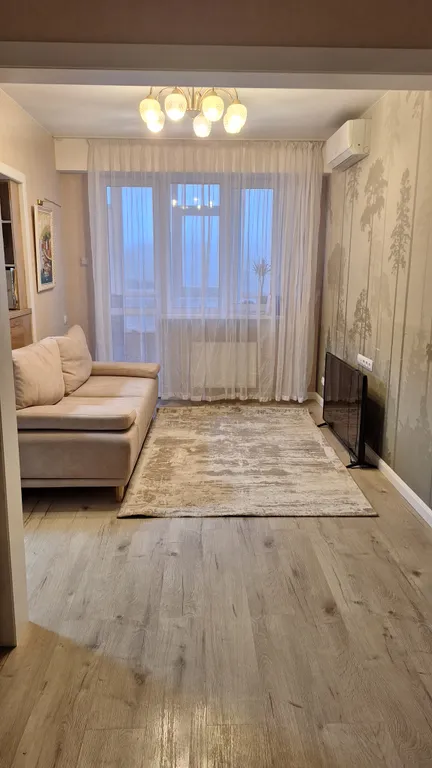 Квартира с видом на горы Демерджи и Чатыр-даг