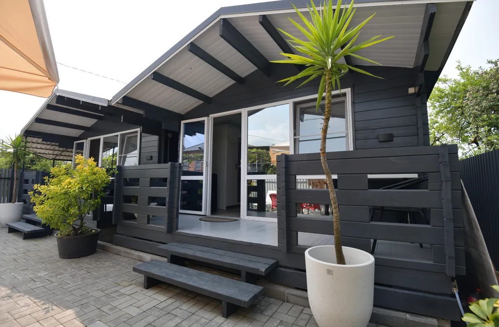 Коттедж Коттедж в центре города — Сухум