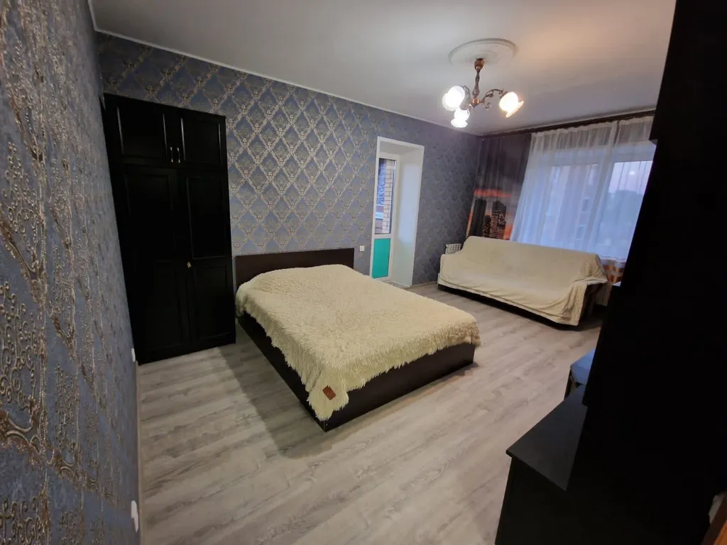 Квартира с ремонтом в новом доме с огороженной территорией